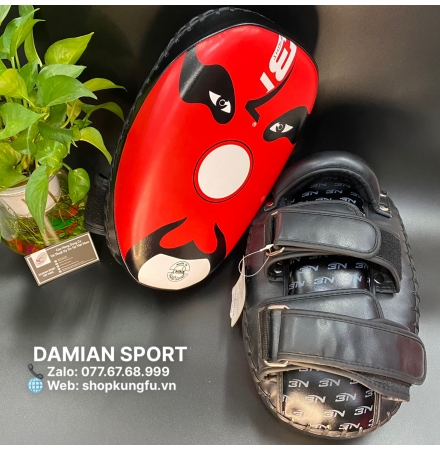 Đích đá BN Face Beijing Opera - Đỏ ( cặp )