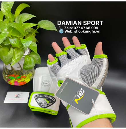 Găng tay MMA hở ngón BN Classic - Trắng